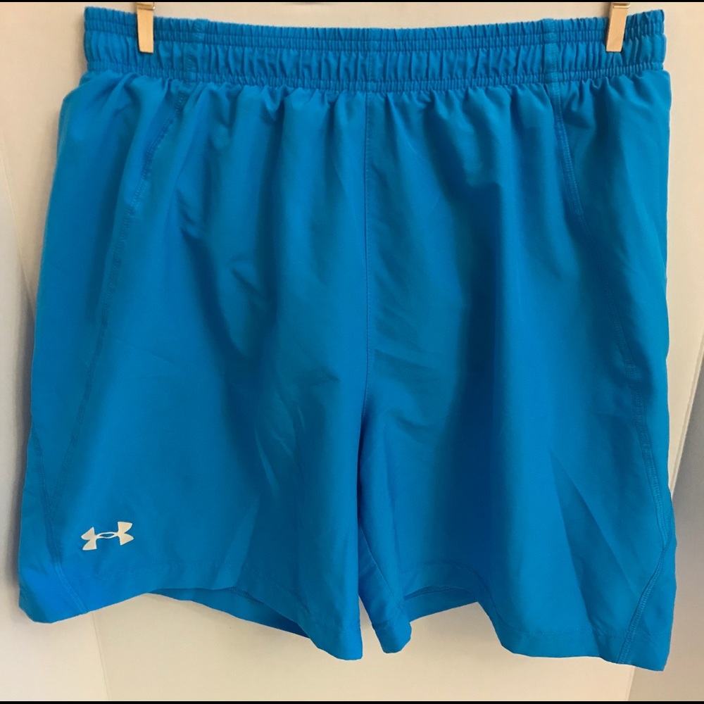 Underarmour Men’s Swim Trunks Size Large—NICE